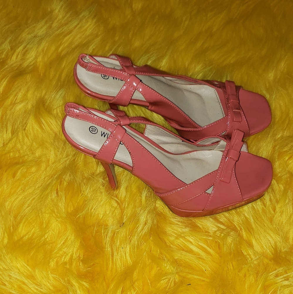 Peach open to pumps